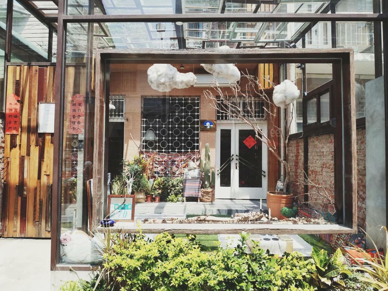 Ferienwohnung Goin Old House & Bar Tainan Exterior foto